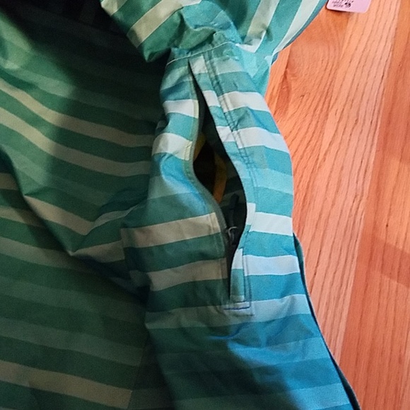 Last call!!! Selling locally soon!!!! New! Mountain Hardwear Barnsie jacket - Picture 7 of 9